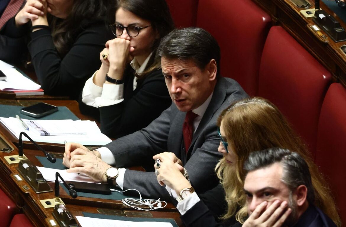 Conte no a inutili passerelle