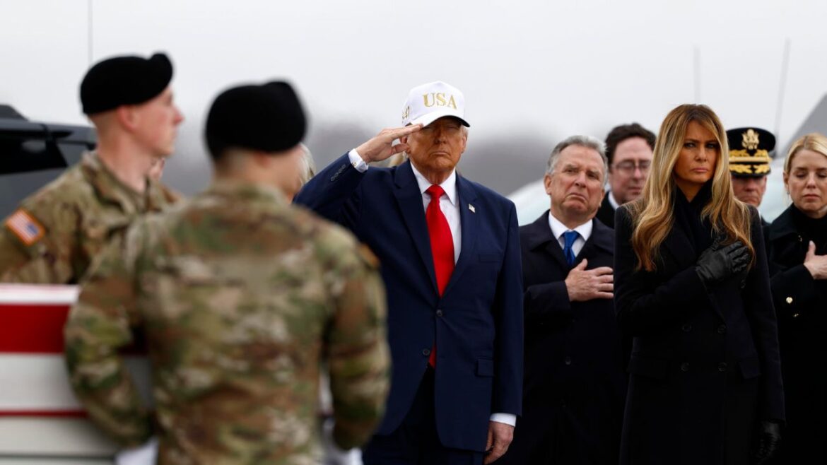 Donald Trump sui soldati Usa caduti in Iran ph Ansa