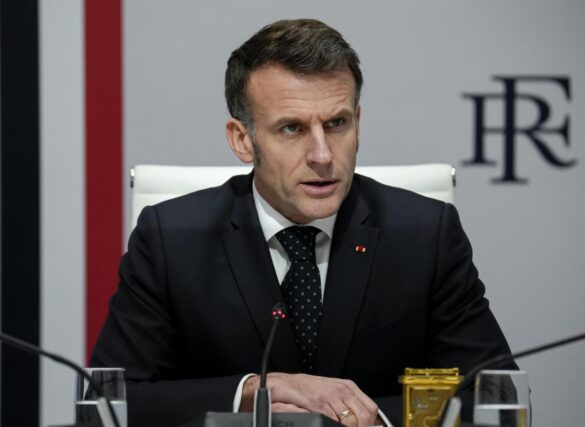 Macron soldato francese morto