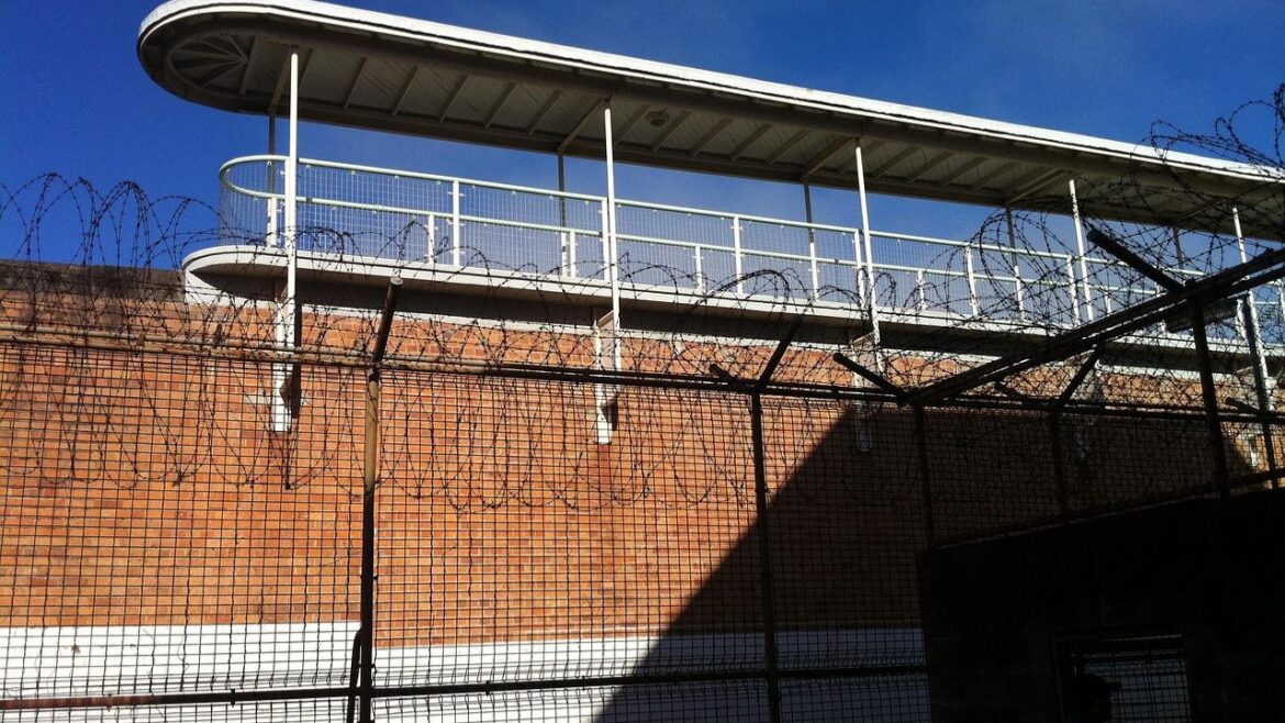 Presunte torture su minori in carcere ph Pexels