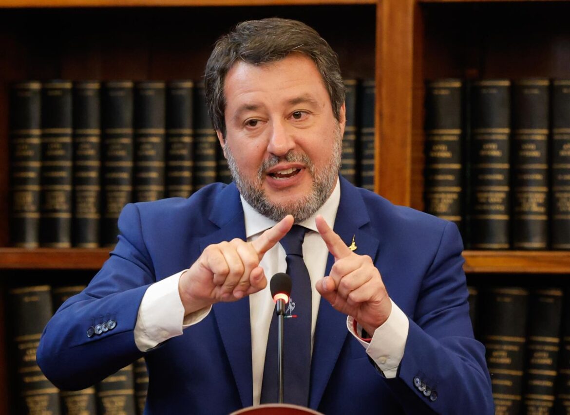 Matteo Salvini su social