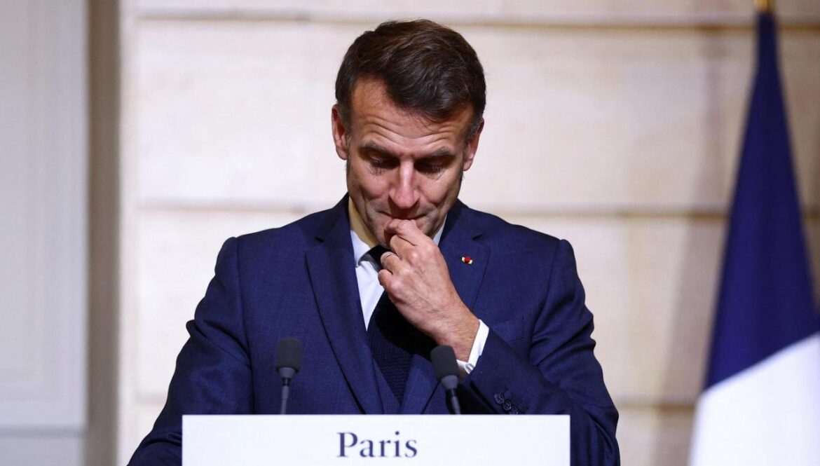 Macron: "Un soldato francese è morto durante gli attacchi a Erbil