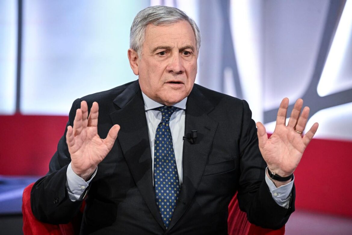 Tajani interrotto