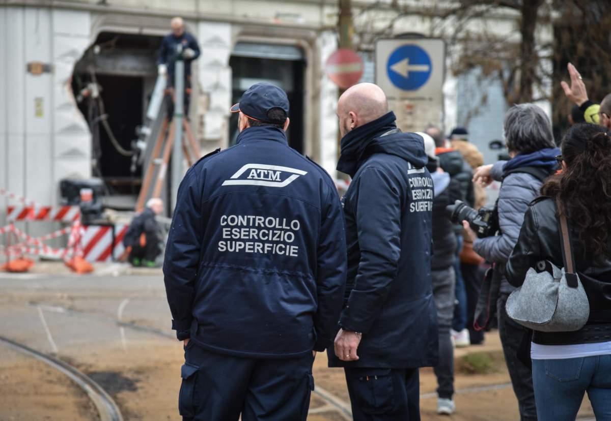 Tram deragliato, atm supervisiona l'area