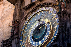 Cambio dell’ora: dormiremo un’ora in meno: ma ne vale la pena?