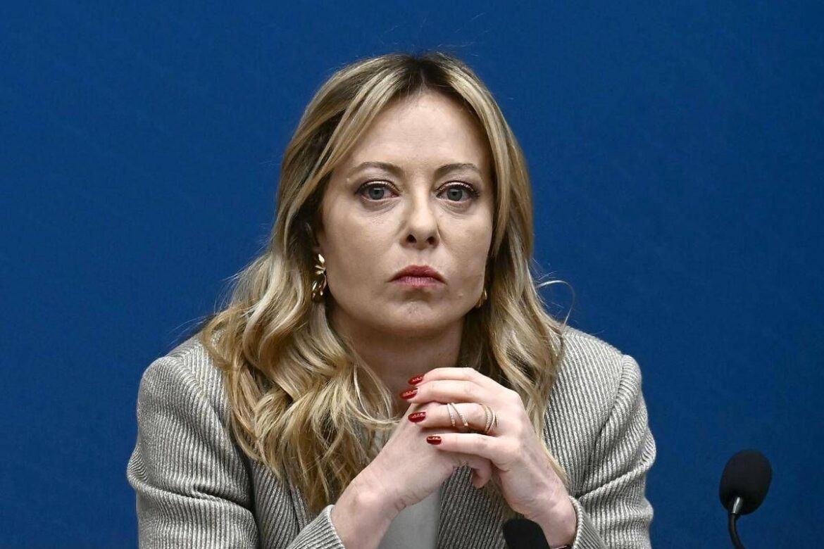 Giorgia Meloni a Milano per il si