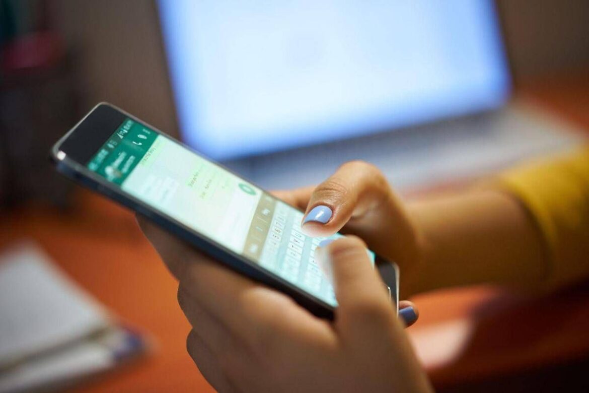 Licenziata per un vocale