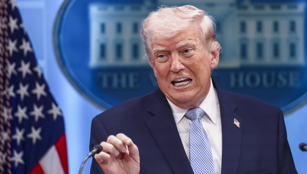 Donald Trump. EPA_Jim Lo Scalzo