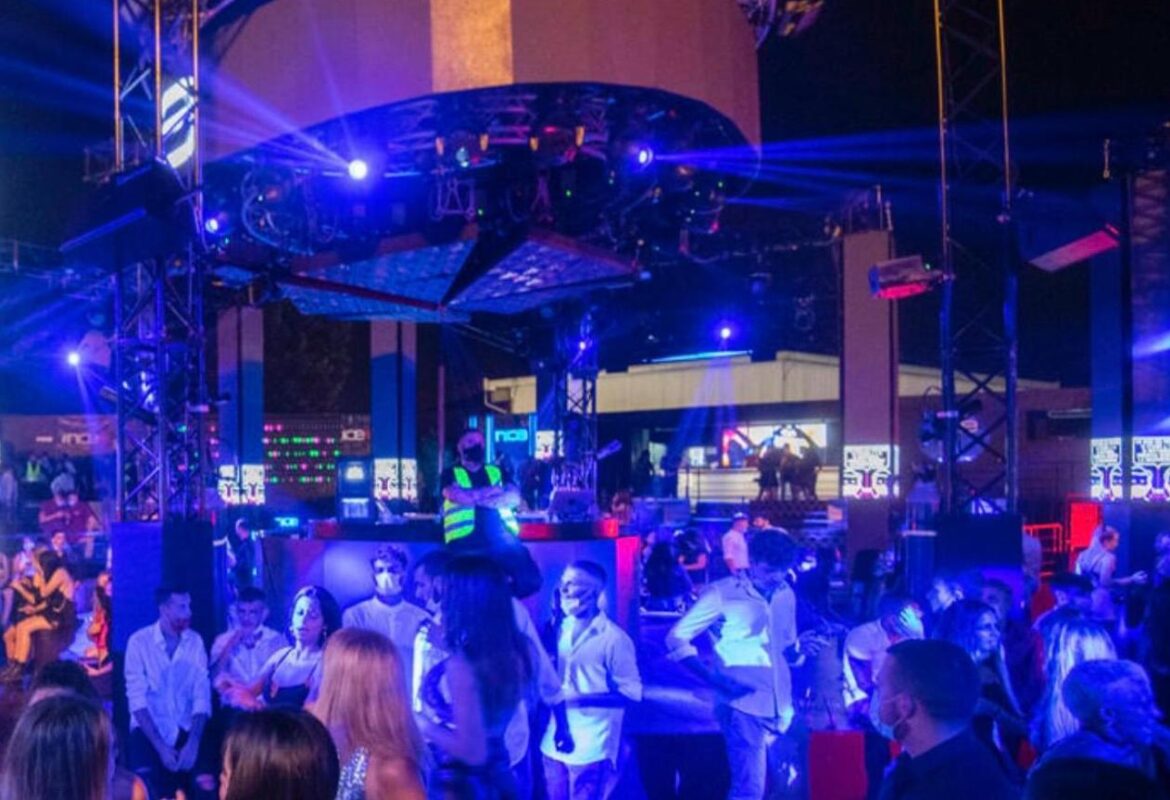 Escort di lusso in discoteca