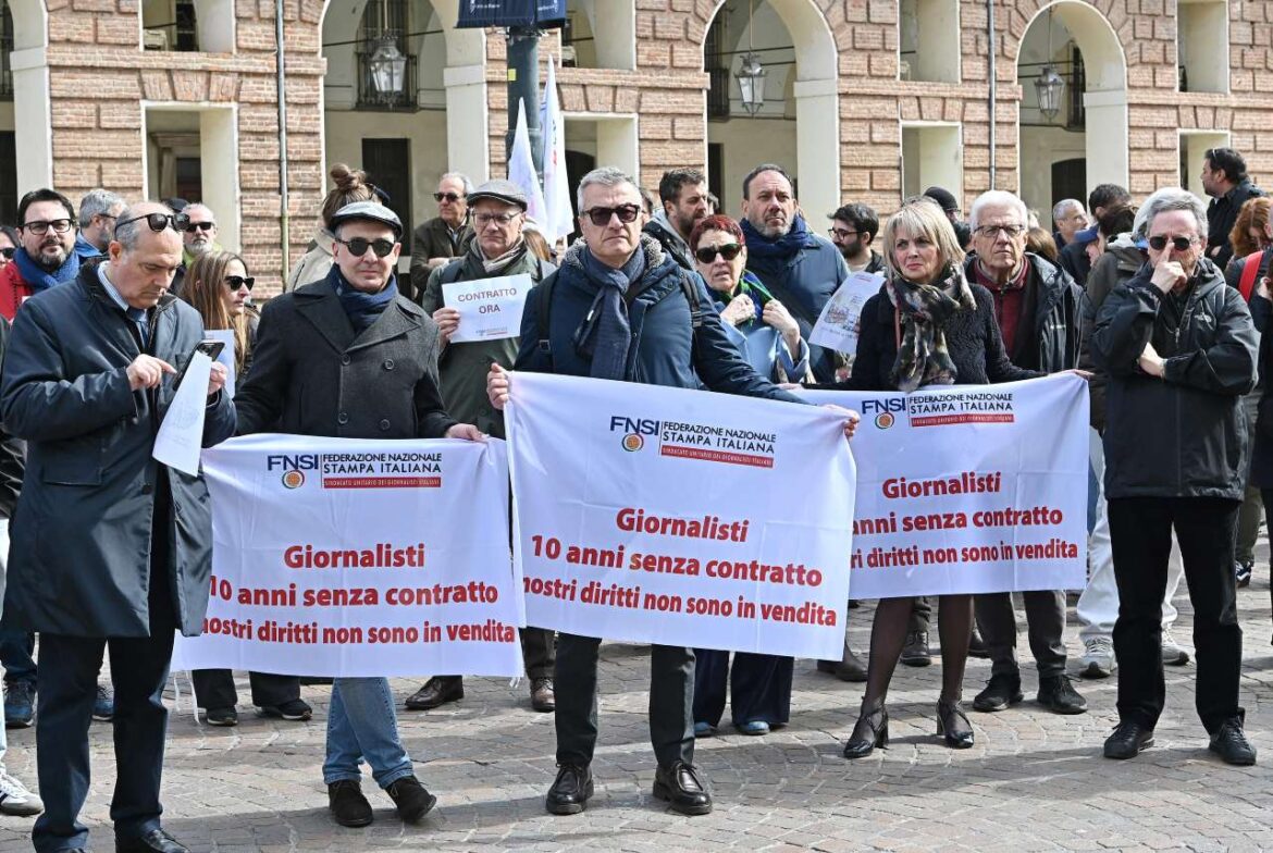 Giornalisti senza contratto