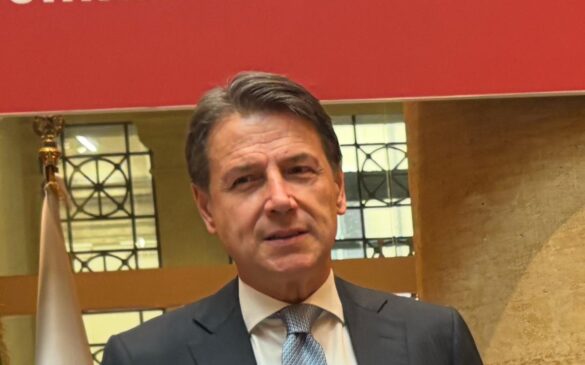 Giuseppe Conte alla presentazione di Una nuova primavera