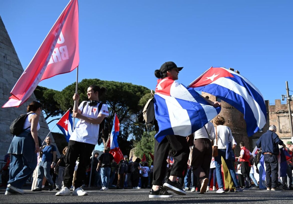 Manifestazione per Cuba a Roma