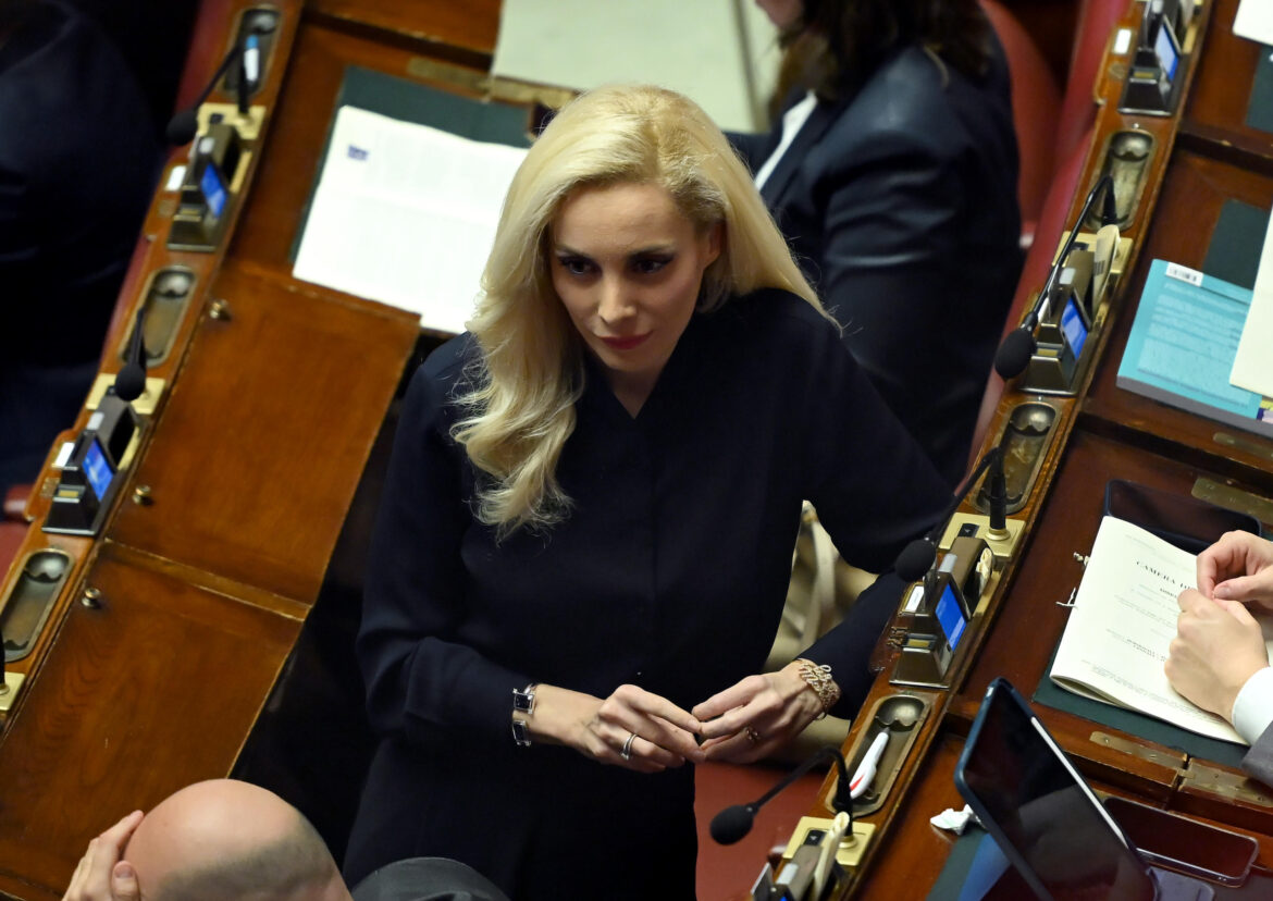 Marta Fascina: “In Forza Italia Francesca Pascale non conta nulla” ph: Ansa