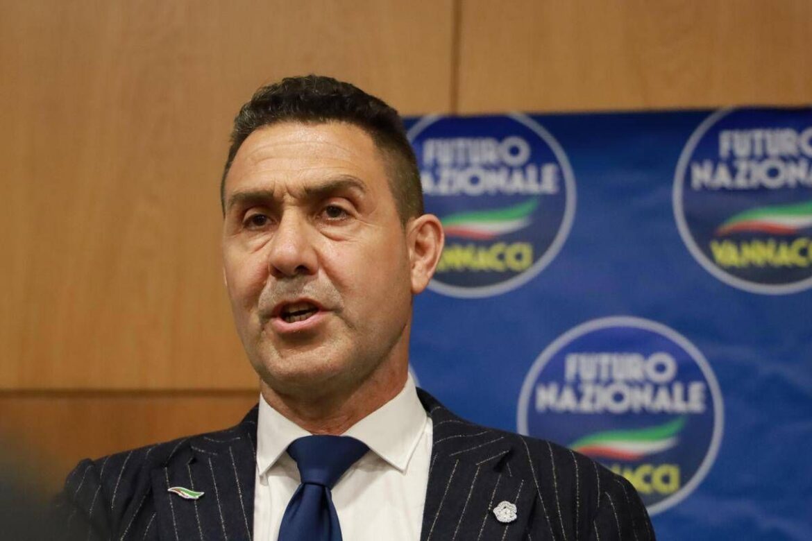 Futuro Nazionale, Vannacci annuncia 5 nuovi ingressi: arrivano parlamentari da Lega e Forza Italia