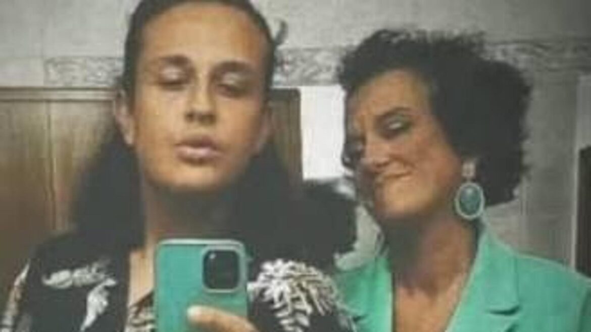 Mirko Moriconi e sua madre Kety, ricordati all'Onda Pride 2026. Foto dal web