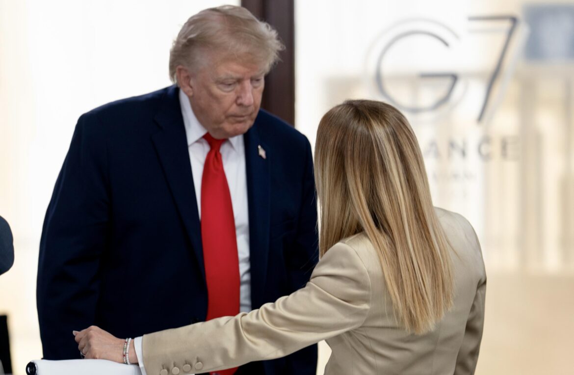 Meloni e Trump a Evian. ANSA_US Palazzo Chigi_Filippo Attili