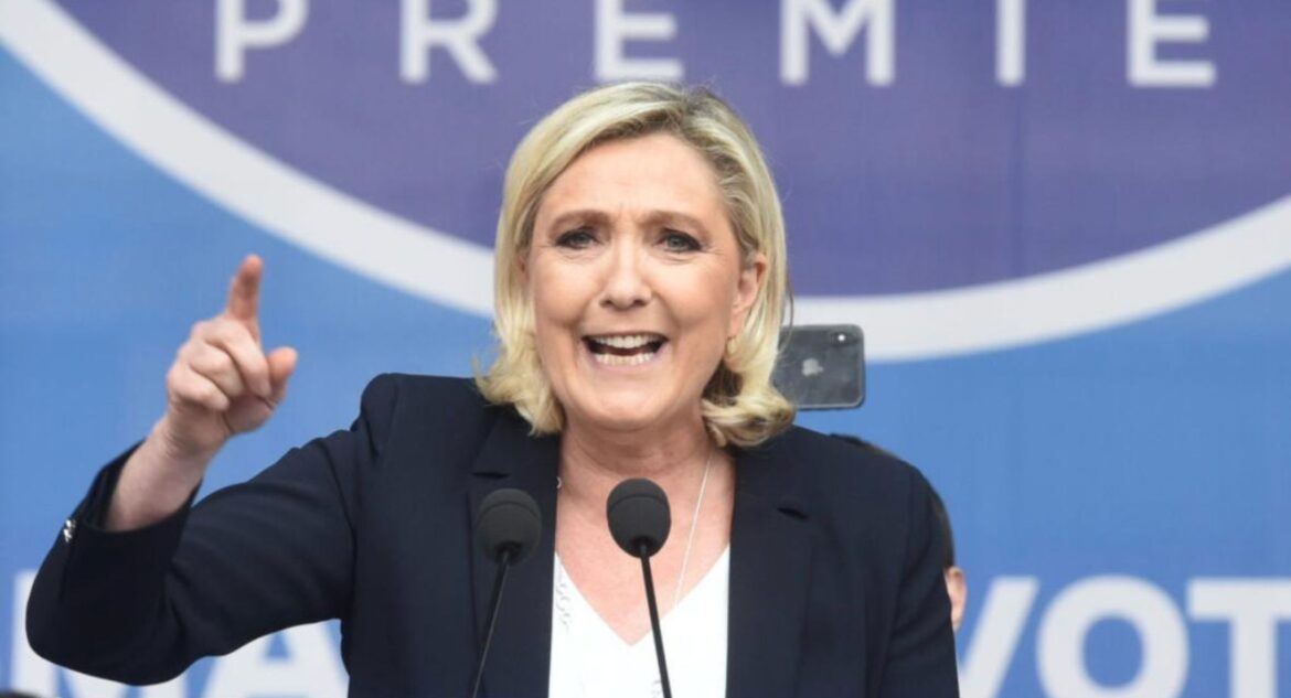 Marine Le Pen ph Agenzia Dire