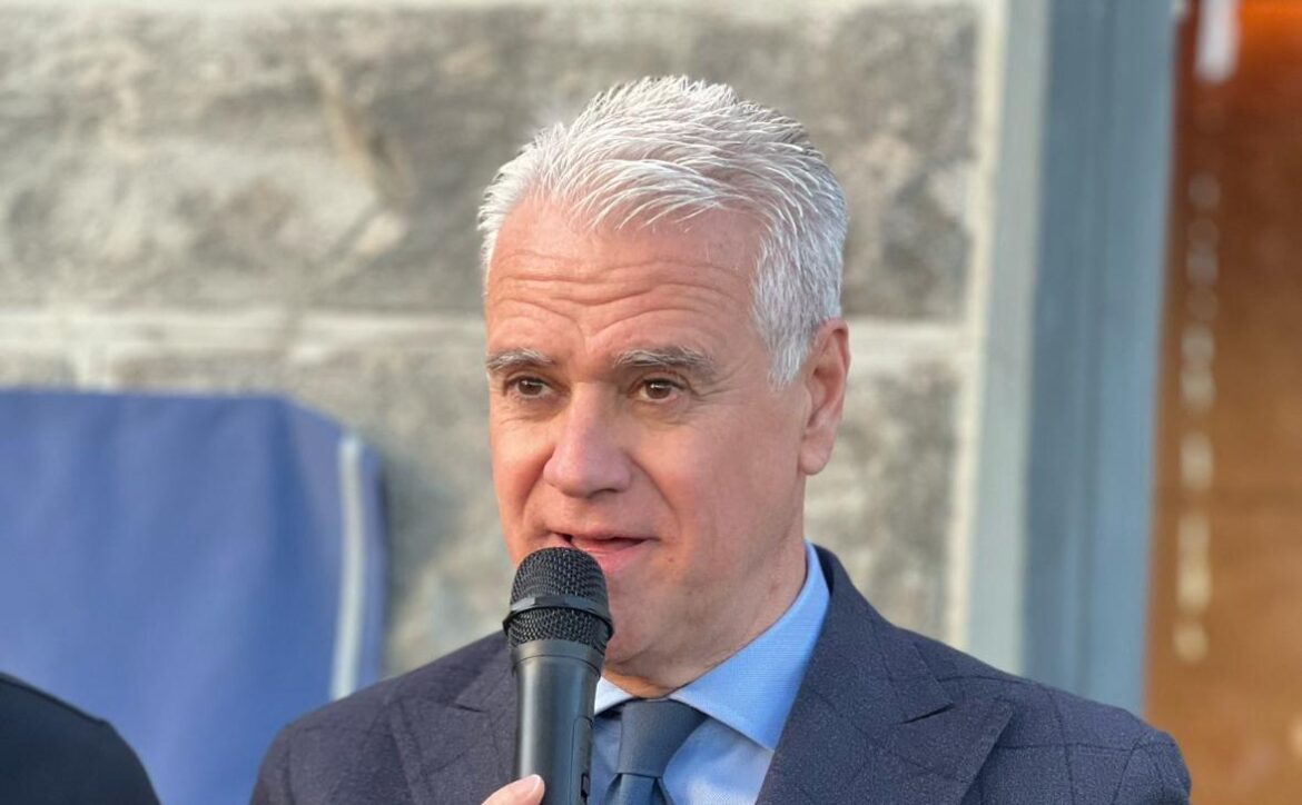Paolo Zangrillo ph Ansa